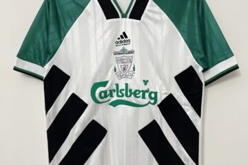 Liverpool 93/95 visitante Liverpool 93/95 visitante