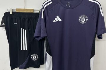 Manchester United 25/26 entrenamiento