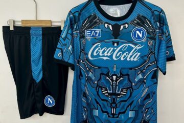 Napoli 25/26 entrenamiento