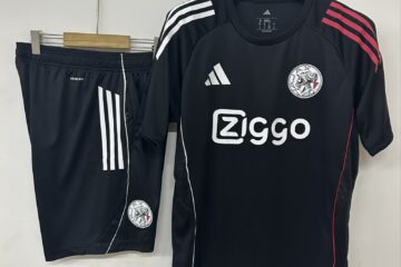 Ajax 25/26 entrenamiento