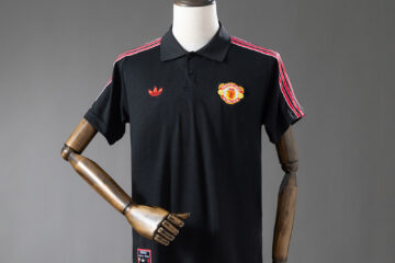Manchester United 25/26 polo – Black 2